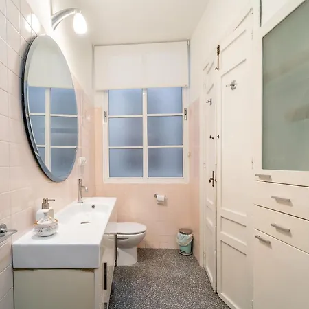Gorgeous In Historic Center Apartment